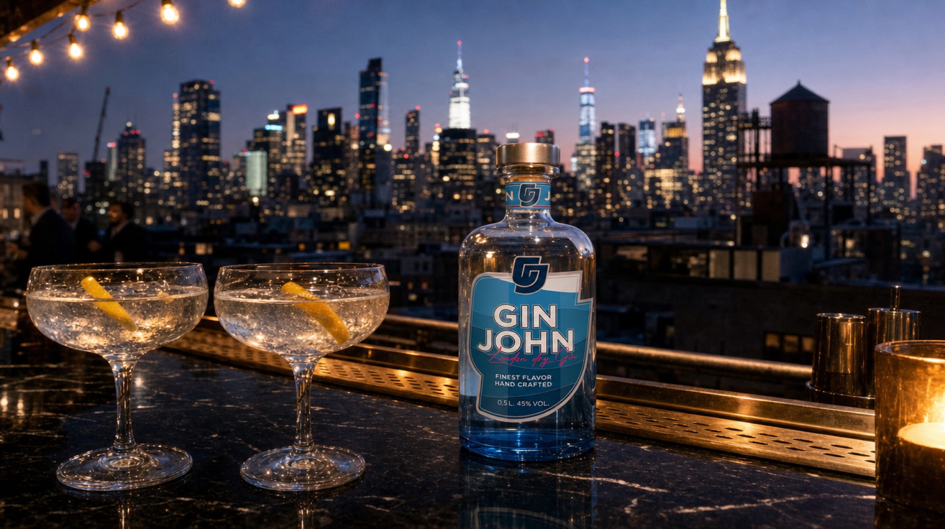 Manhattan Rooftop Bar mit Gin John zur blauen Stunde